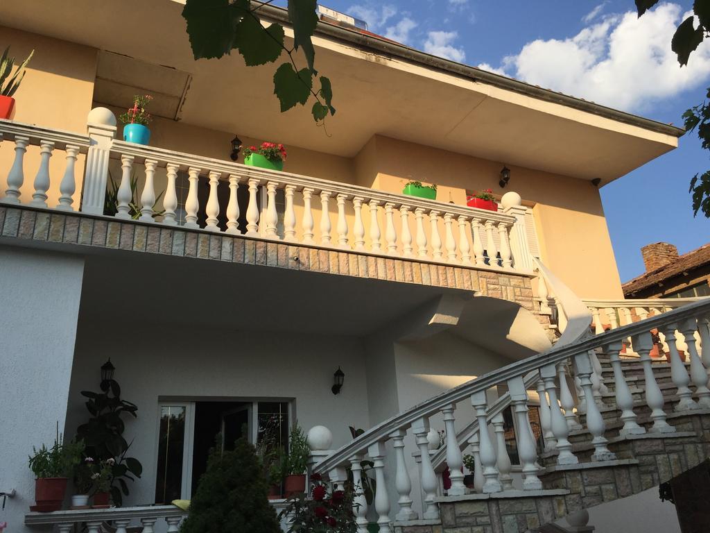 Villa Ridvani *